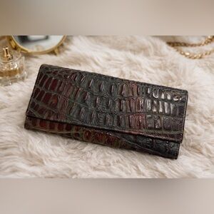 Due Fratelli Genuine Leather Croc Embossed Burgundy Wallet Clutch Made in Canada